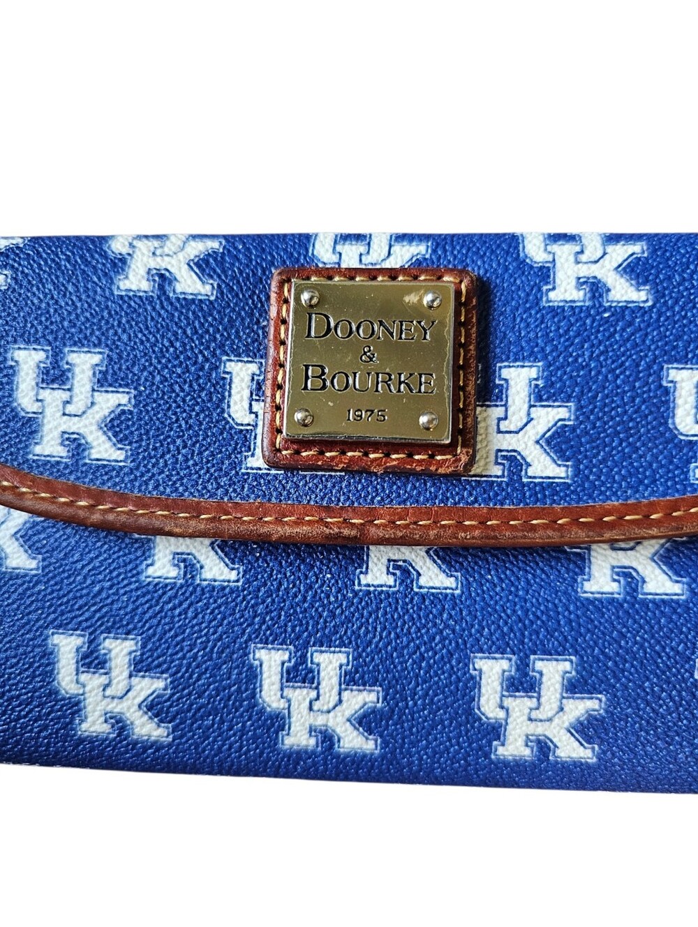 Dooney & Bourke Blue University Of Kentucky UK Logo Continental Wallet - Picture 2 of 7